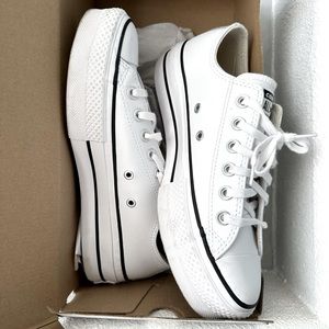 Chuck Taylor All Star Lift Platform Leather White size 7.5 with box